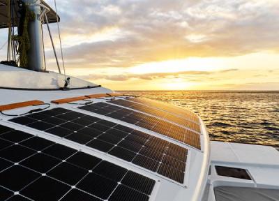 تامین انرژی در قایق های تفریحی لوکس خورشیدی